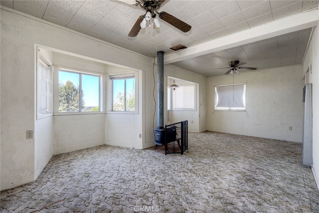 9377 Crest Property Photo 8