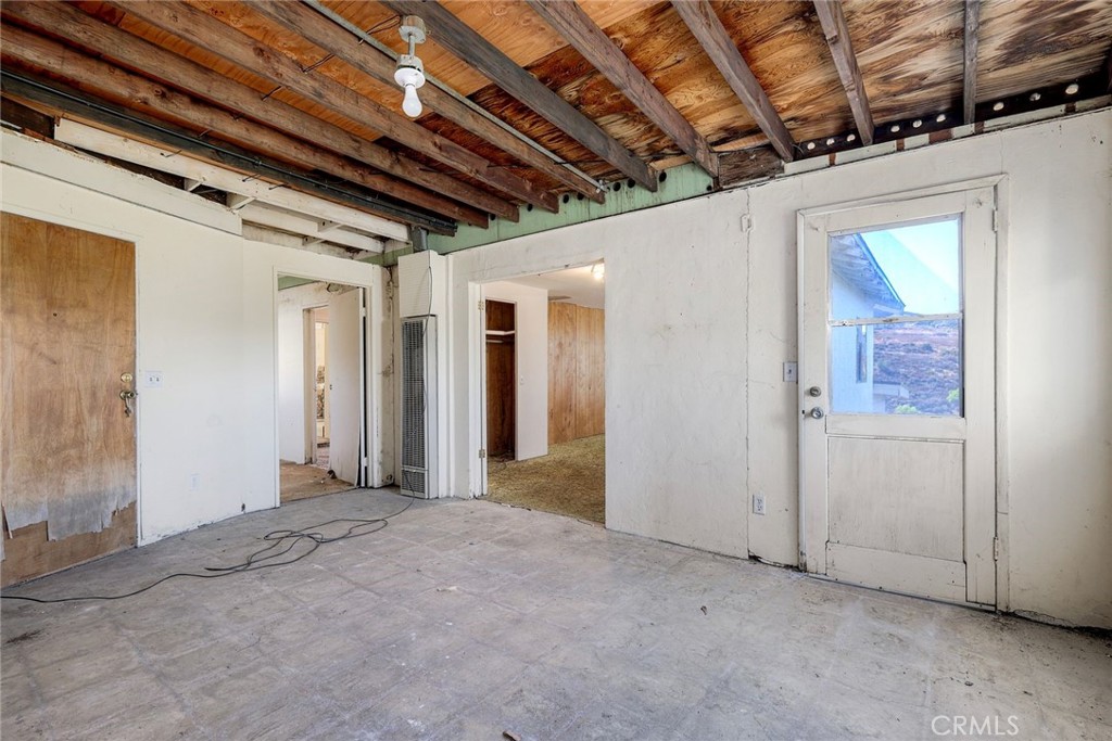 9377 Crest Property Photo 12