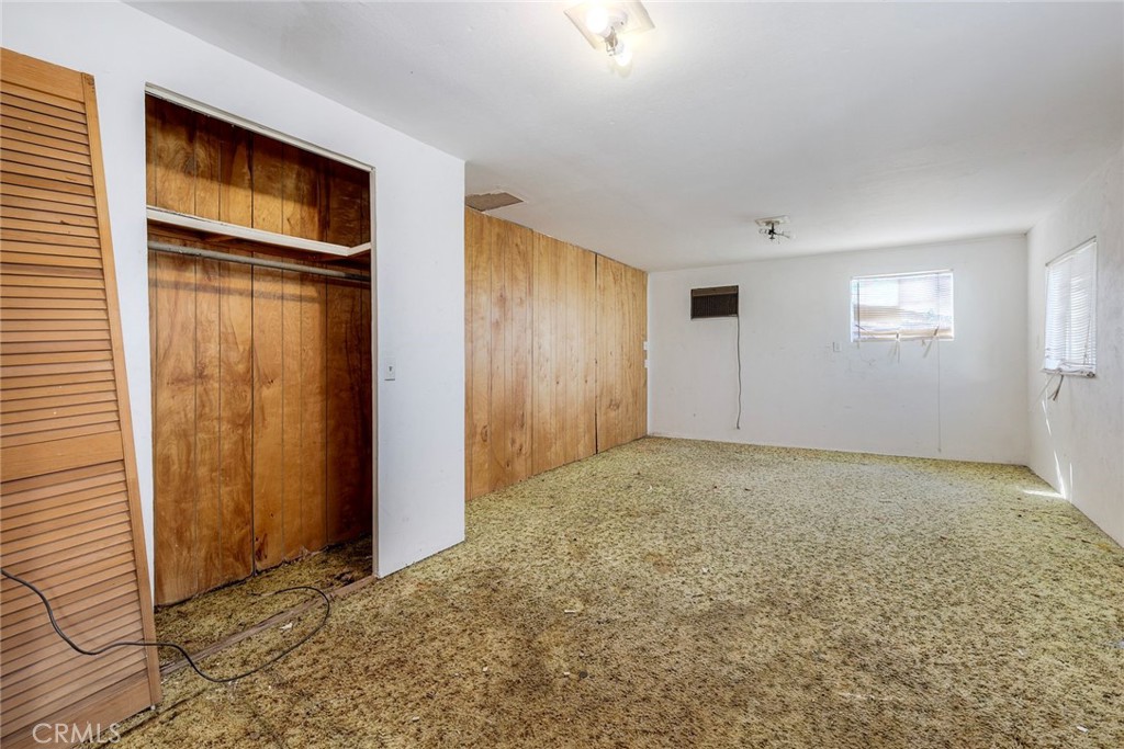 9377 Crest Property Photo 14
