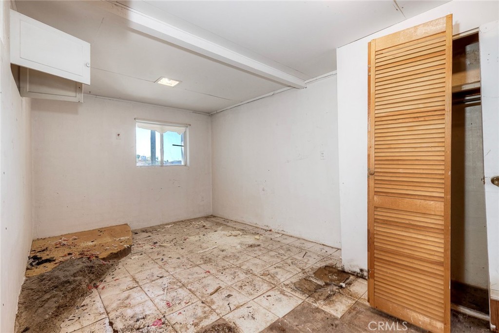 9377 Crest Property Photo 16
