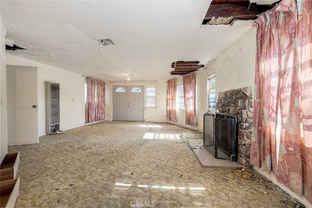 9377 Crest Property Photo 18