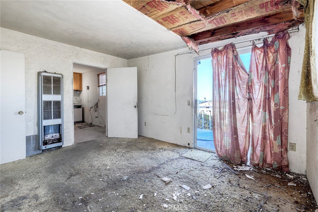 9377 Crest Property Photo 23
