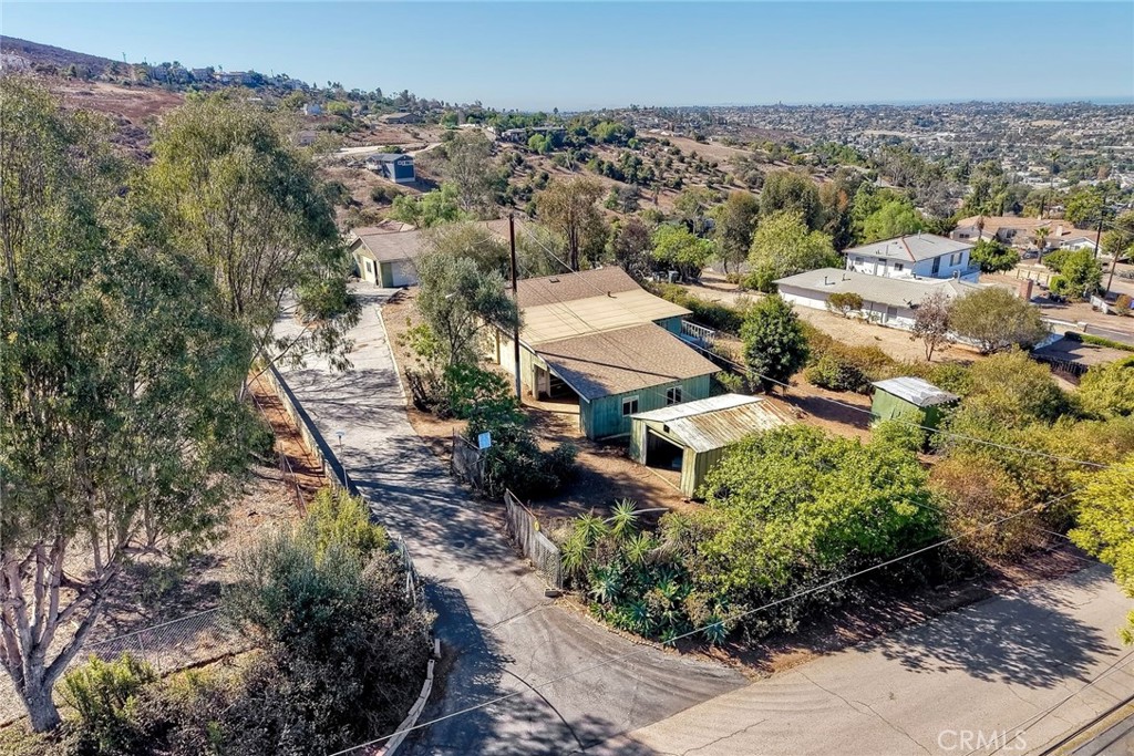 9377 Crest Property Photo 31