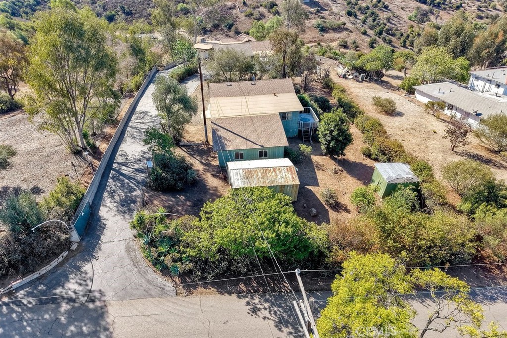 9377 Crest Property Photo 32