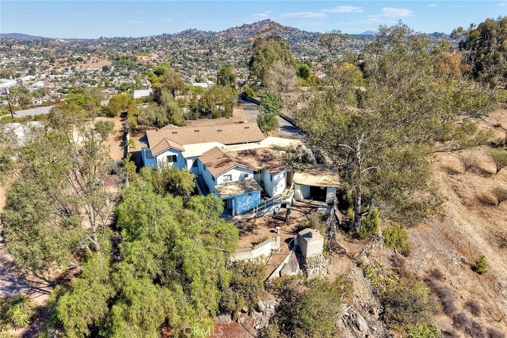 9377 Crest Property Photo 36