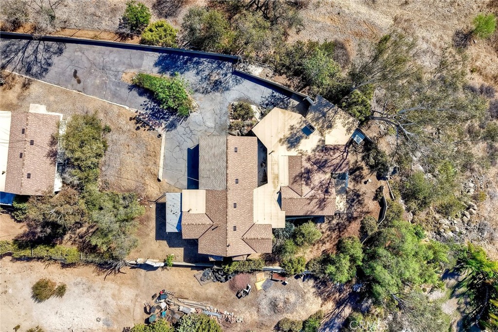 9377 Crest Property Photo 37