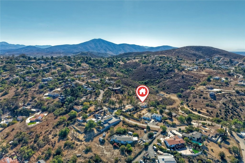 9377 Crest Property Photo 40