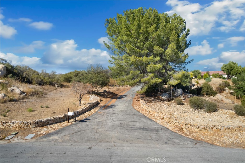 0 Hombre Lane Property Photo 2