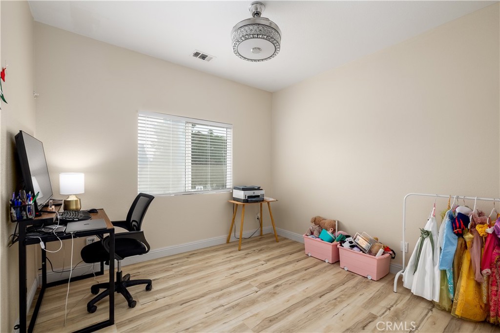 4165 Alderwood Property Photo 16