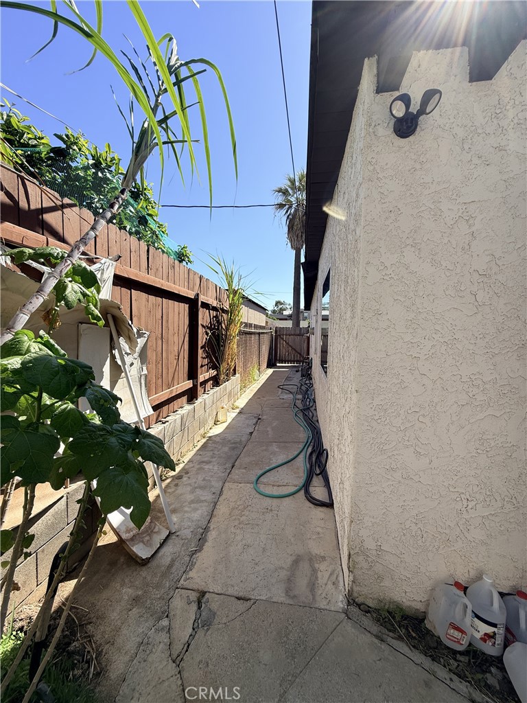 717 E Santa Rita Property Photo 18