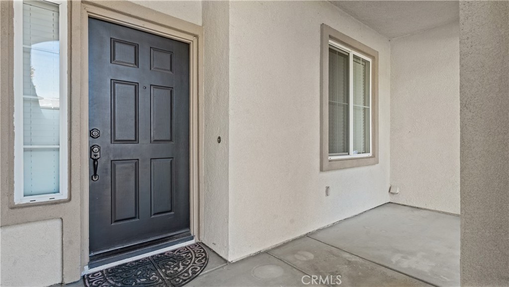 29128 Blue Spruce Property Photo 3