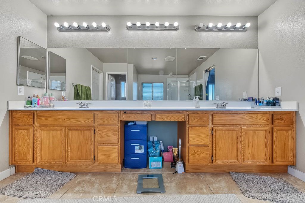 38588 Members Club Property Photo 40