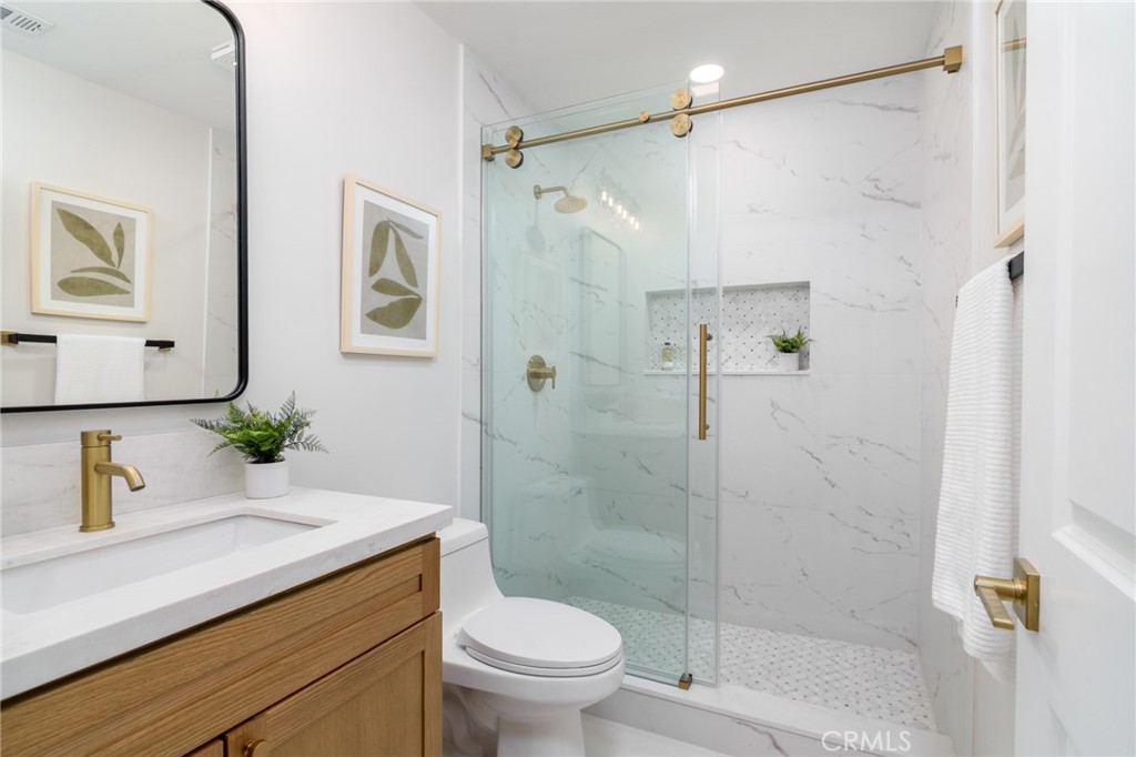 5996 College Property Photo 16