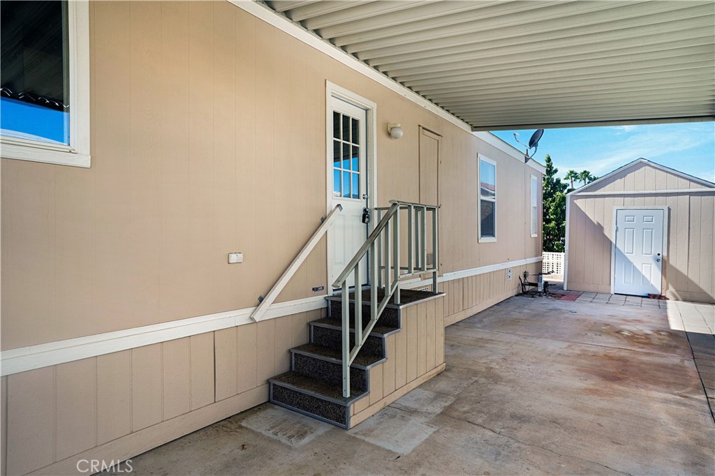 27150 Shadel 175 Property Photo 4