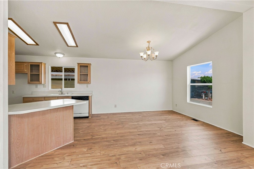 27150 Shadel 175 Property Photo 6