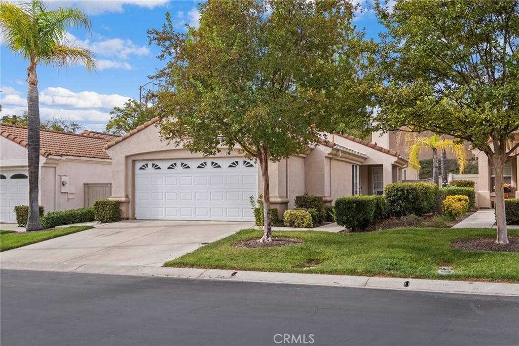 40657 Corte Albara Property Photo 3