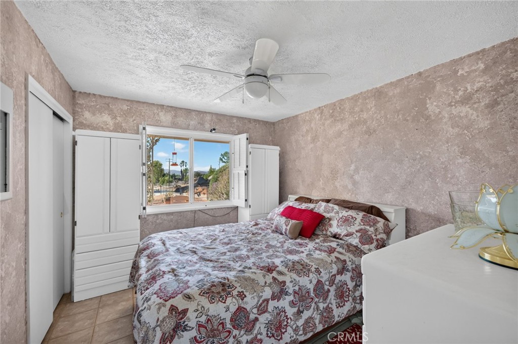 28660 Mapes Property Photo 22