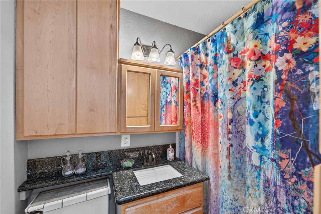 28660 Mapes Property Photo 23