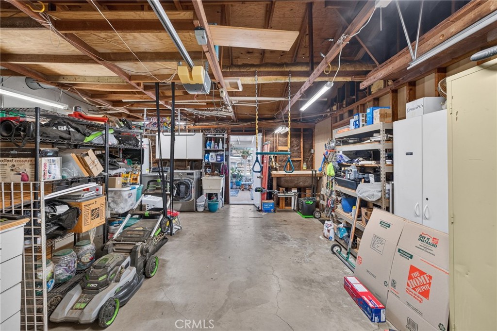 28660 Mapes Property Photo 25