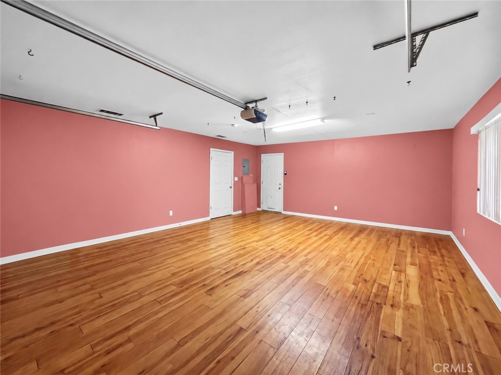 28660 Mapes Property Photo 28