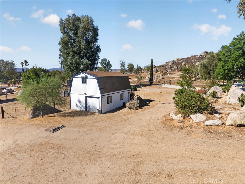 28660 Mapes Property Photo 32