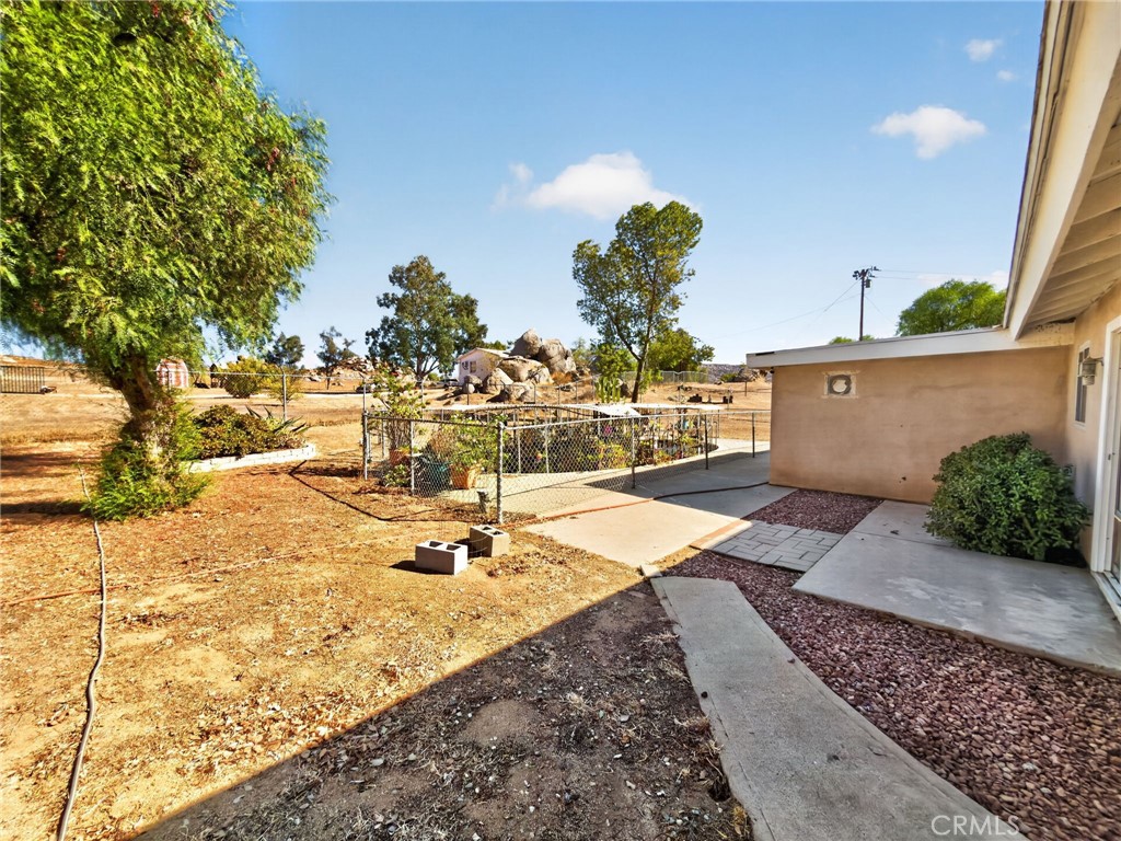 28660 Mapes Property Photo 49