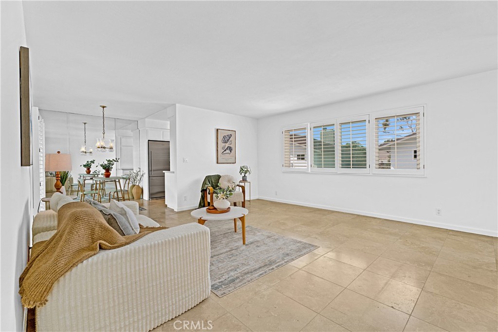 1100 Rutland Property Photo 3