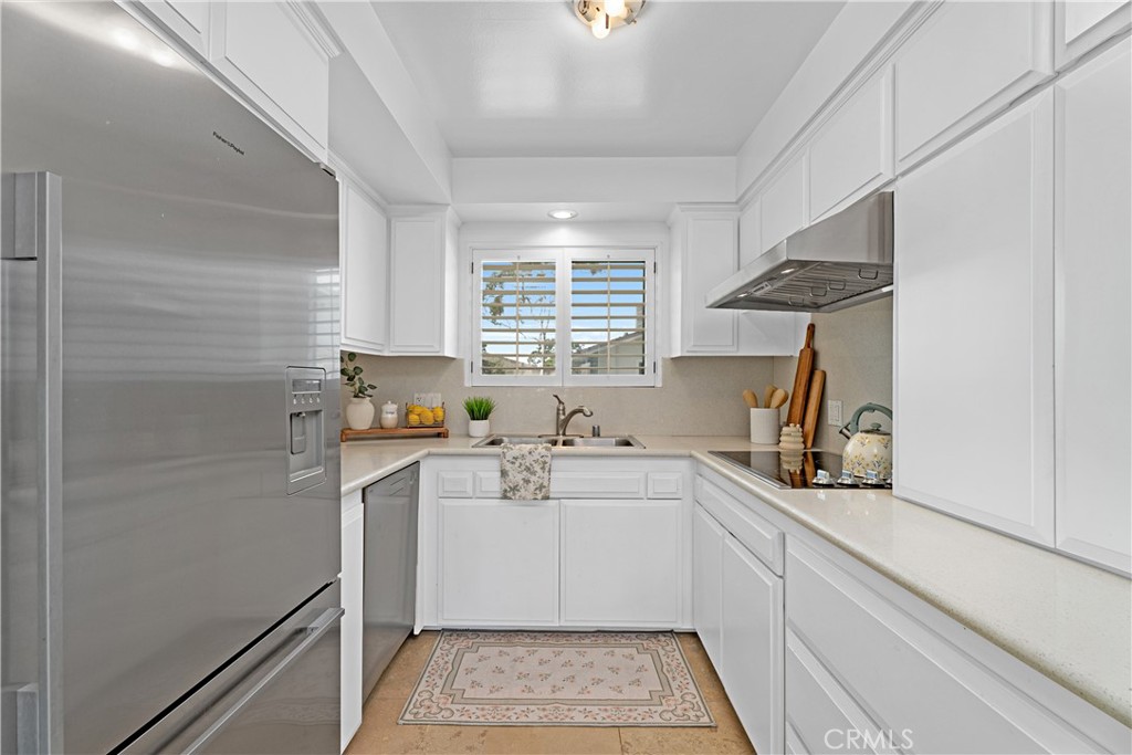 1100 Rutland Property Photo 7