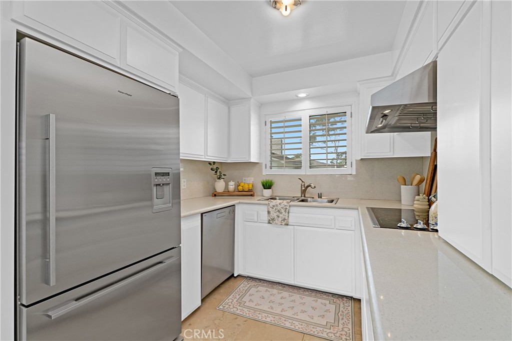 1100 Rutland Property Photo 8