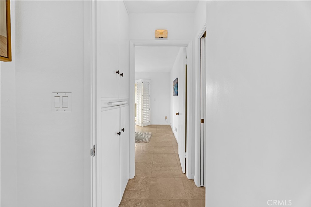 1100 Rutland Property Photo 12