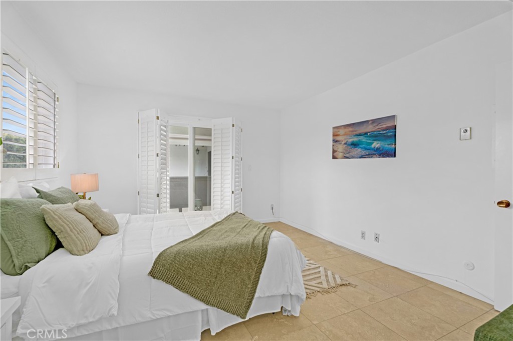 1100 Rutland Property Photo 16