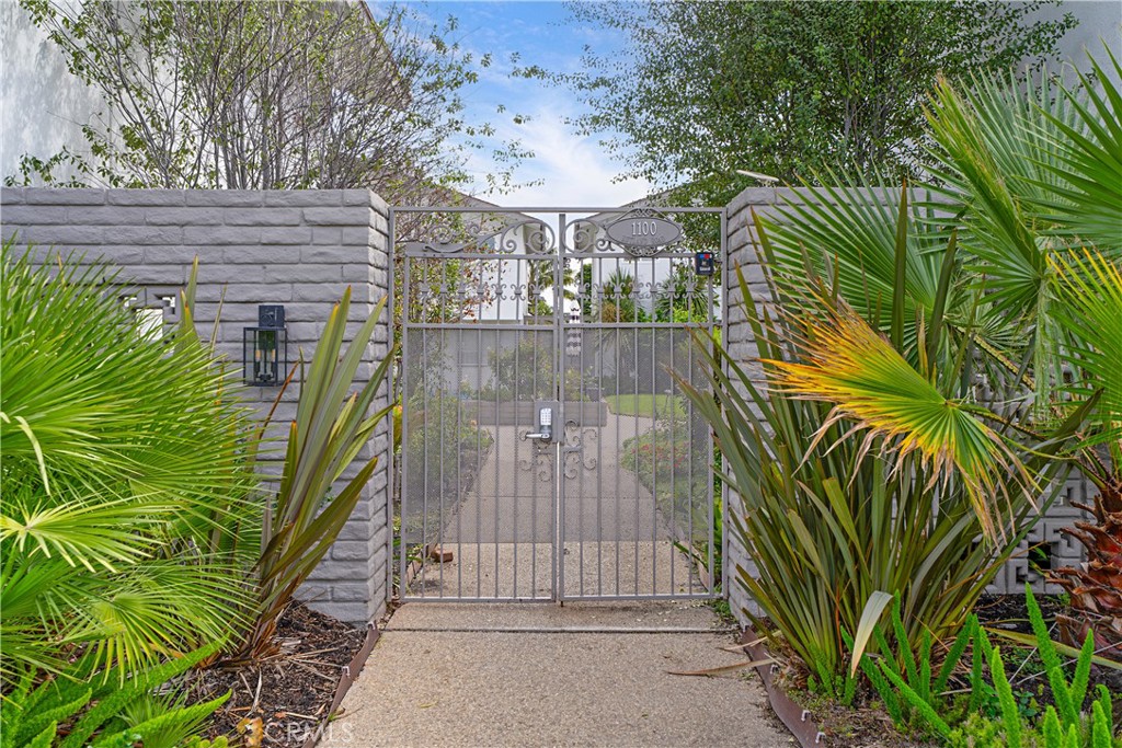 1100 Rutland Property Photo 20