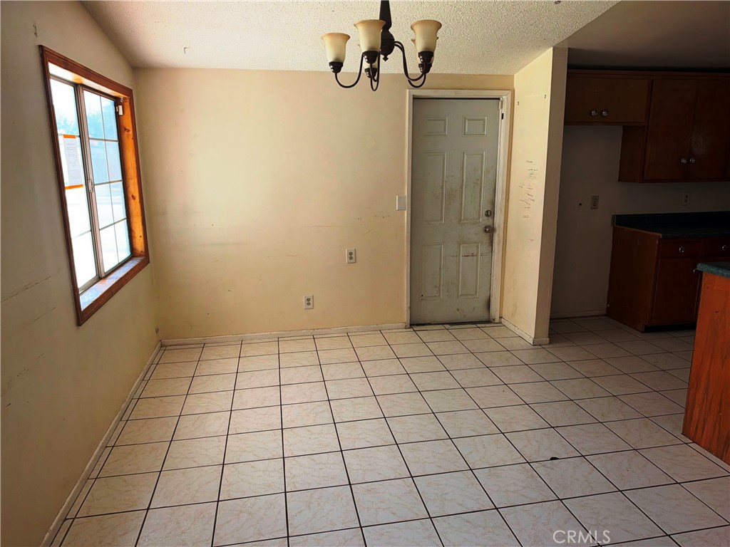 1121 Valiant Property Photo 5