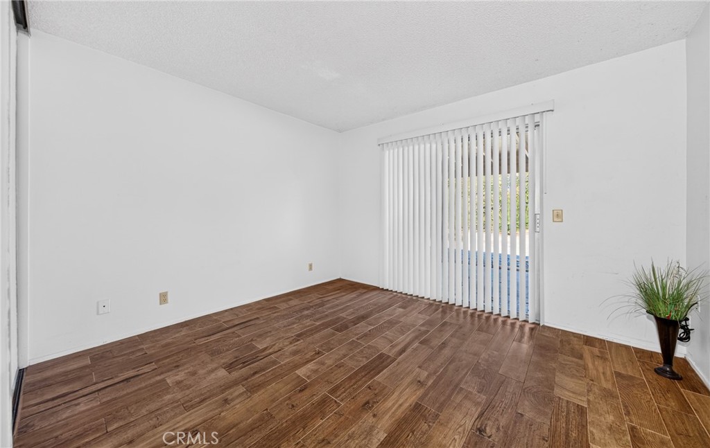 1964 W Oakland Avenue Property Photo 14