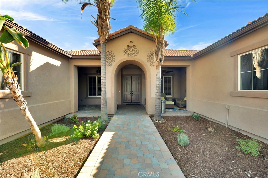 10 Via Palmieki Court Property Photo 4