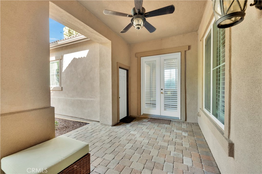 10 Via Palmieki Court Property Photo 6