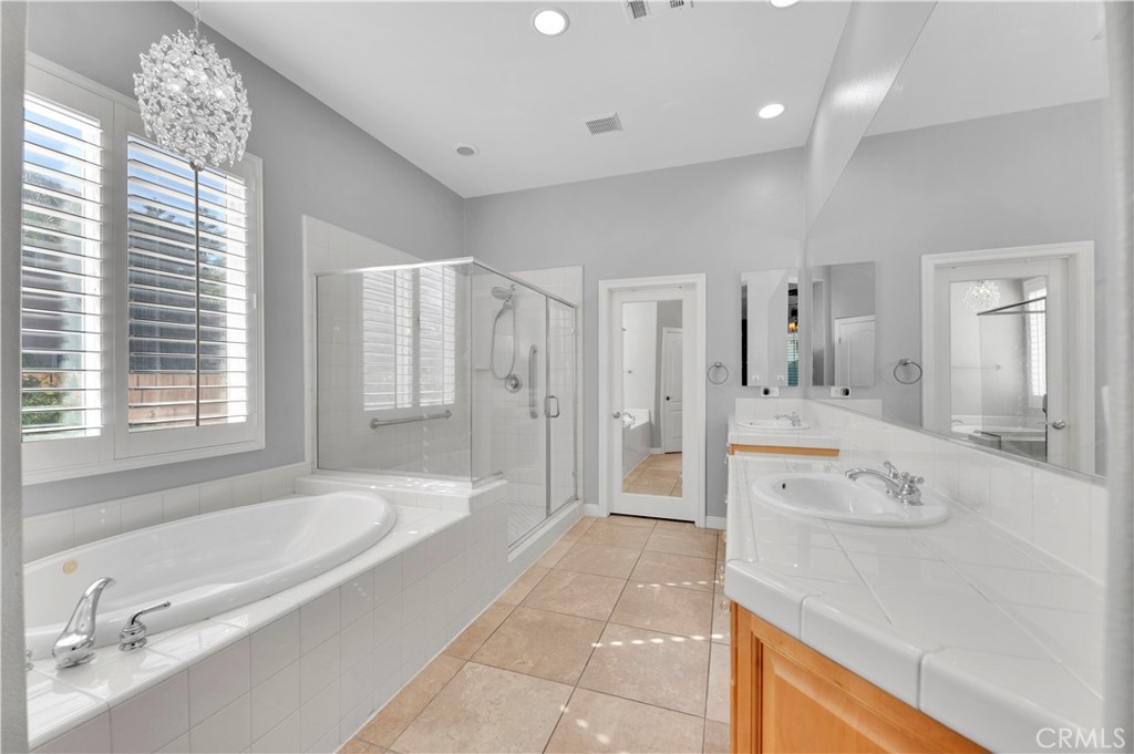 10 Via Palmieki Court Property Photo 19
