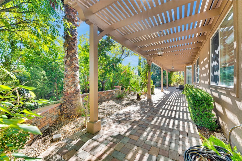10 Via Palmieki Court Property Photo 30