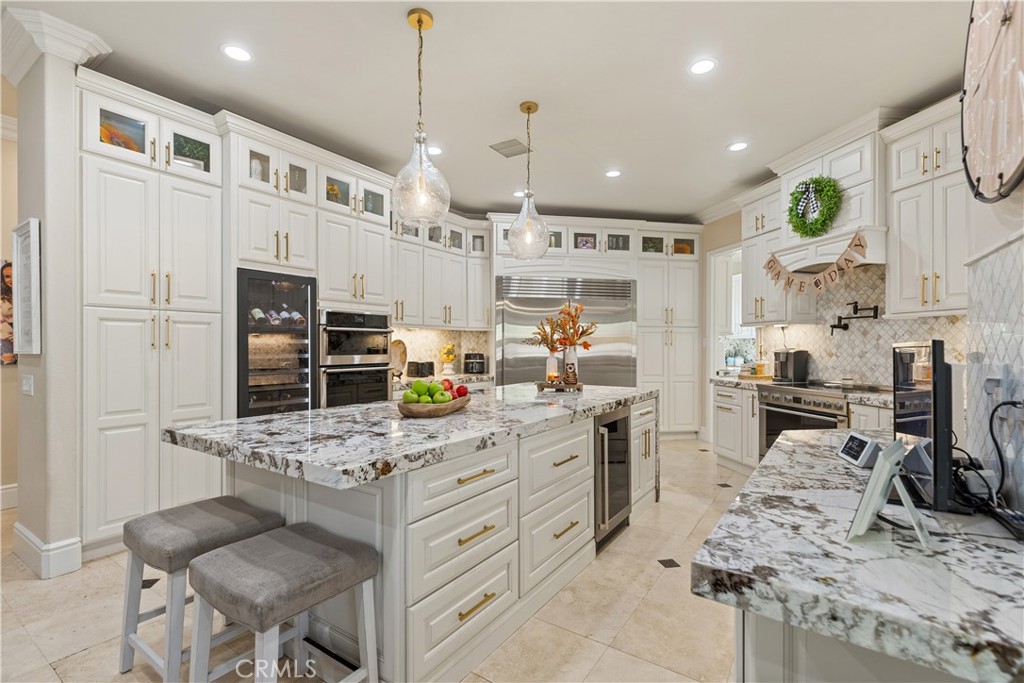 38580 Celine Cove Property Photo 5