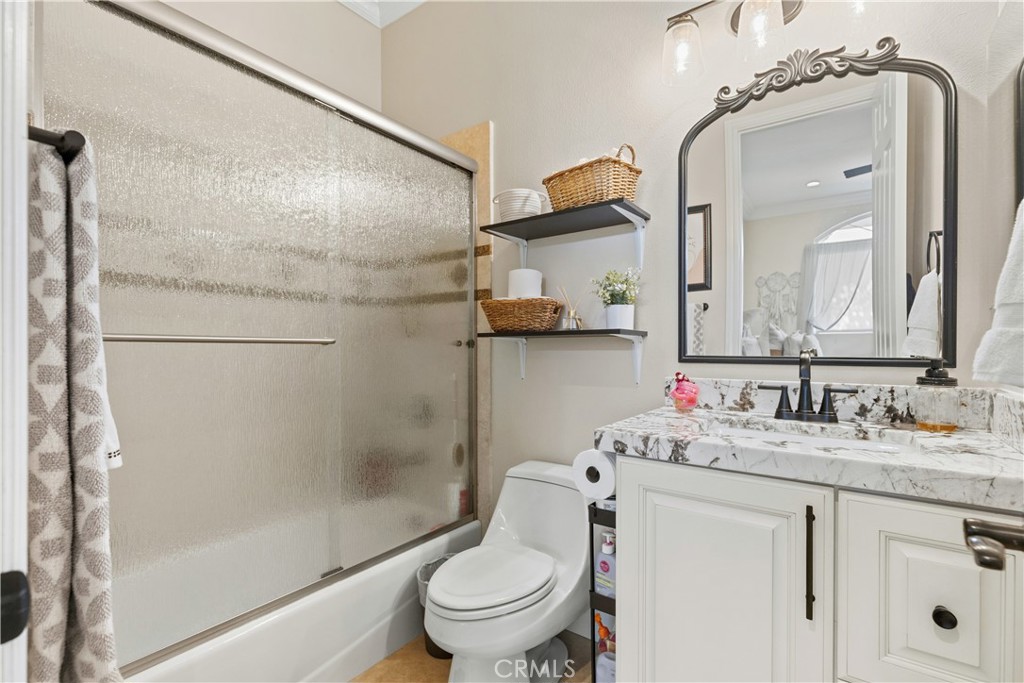 38580 Celine Cove Property Photo 32