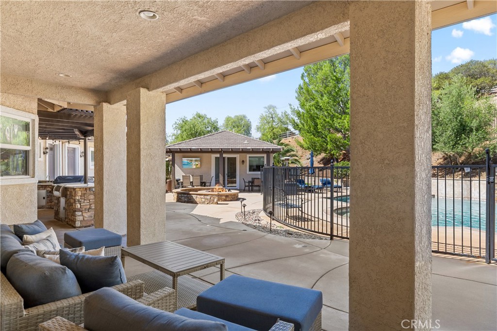 38580 Celine Cove Property Photo 48