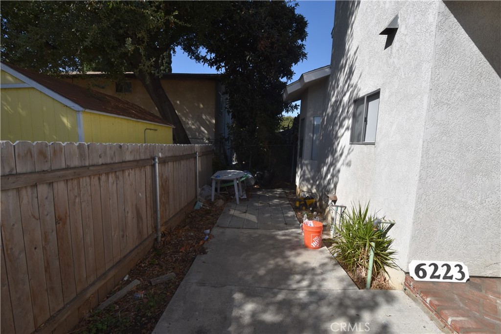 6221 Citrus Property Photo 3