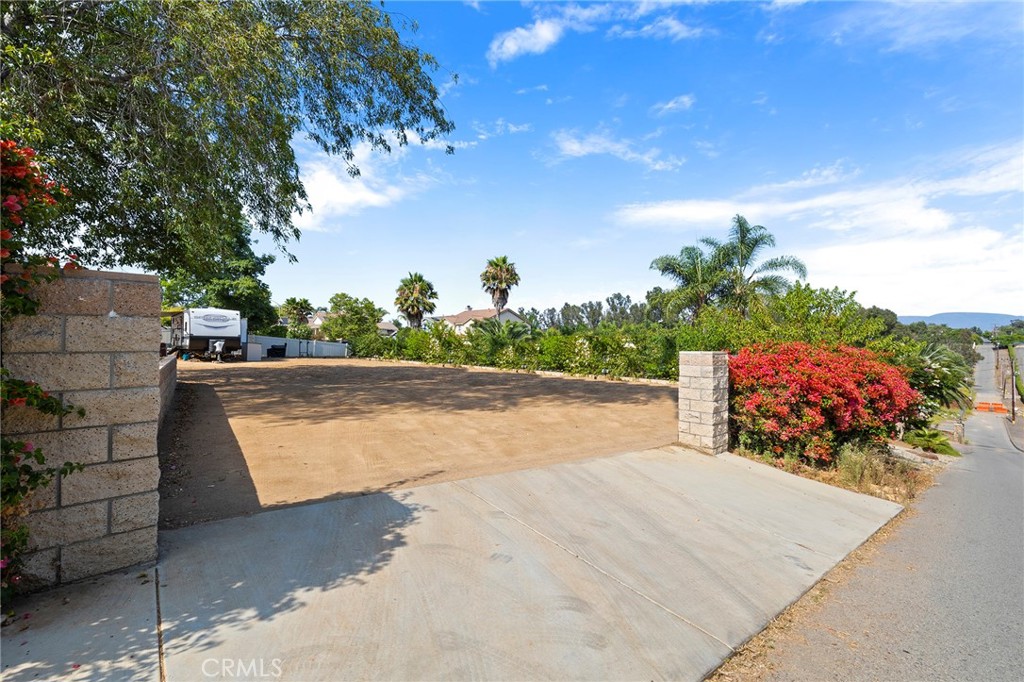 410 Palomino Road Property Photo 2