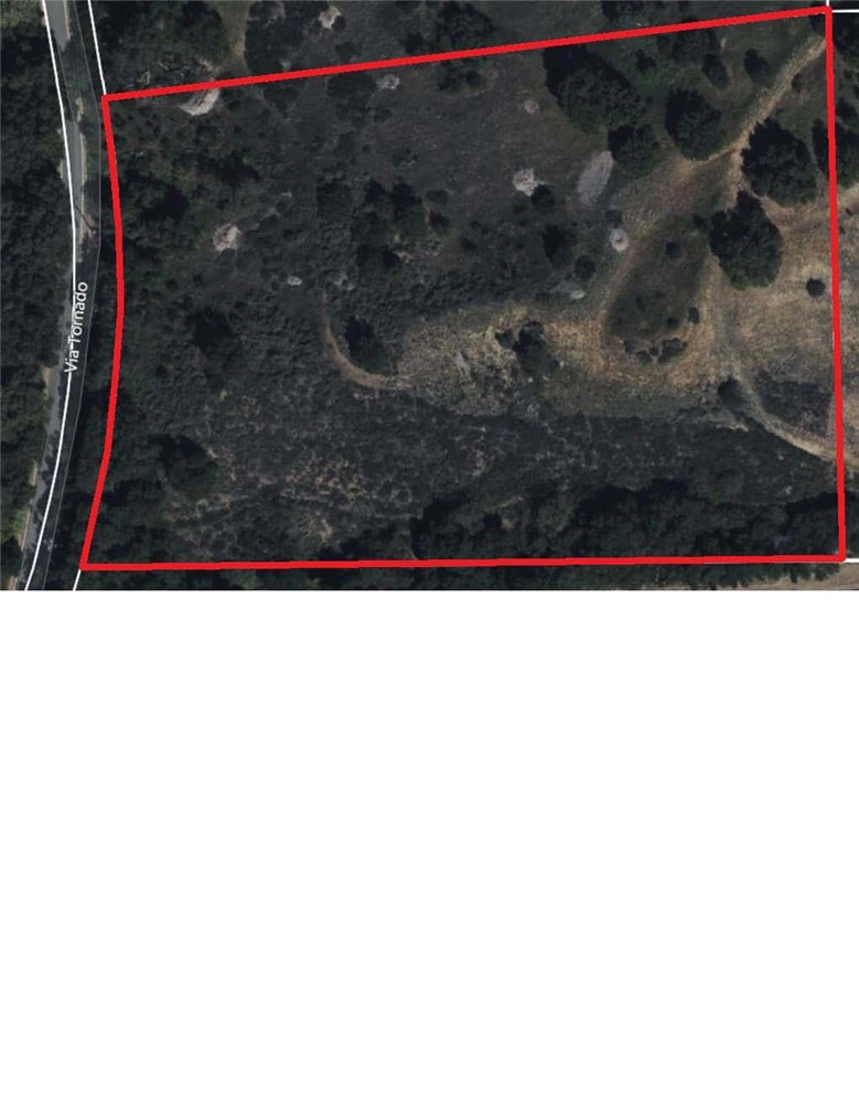 8 Via Tornado Property Photo 9