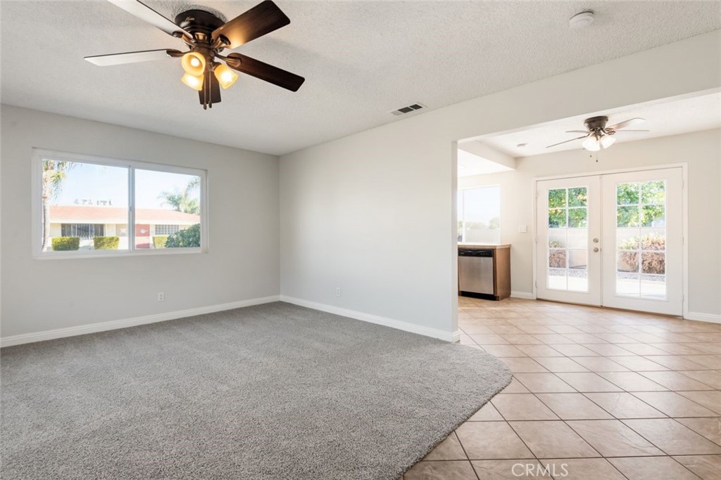 2404 El Rancho Circle Property Photo 5