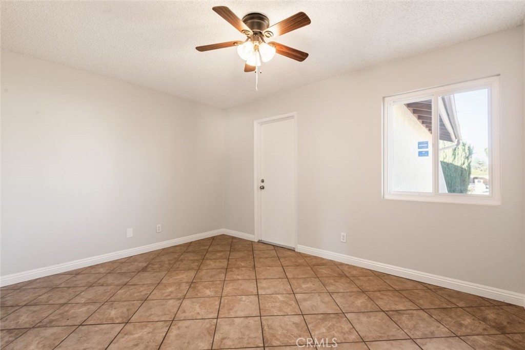 2404 El Rancho Circle Property Photo 18