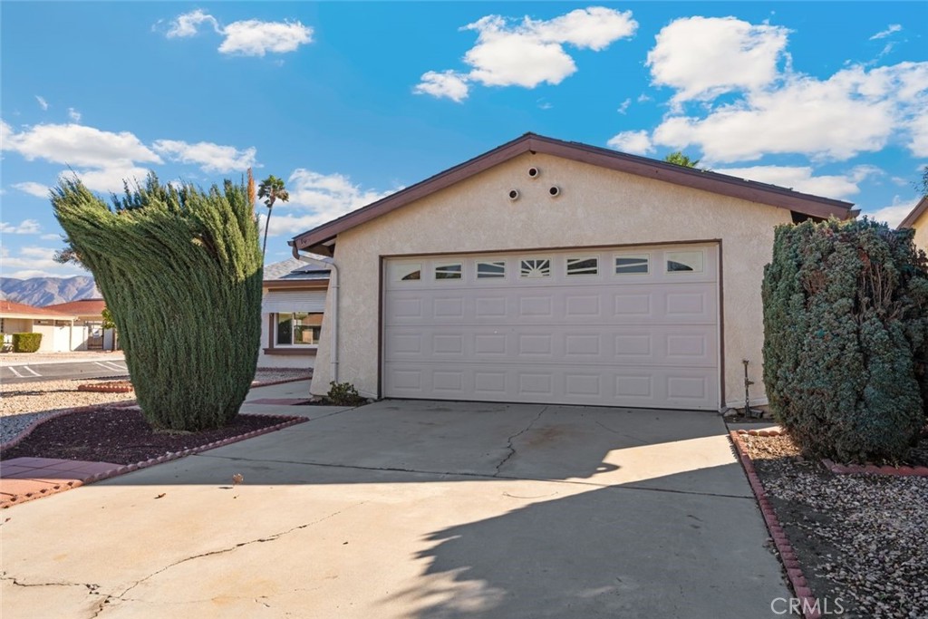 2404 El Rancho Circle Property Photo 30