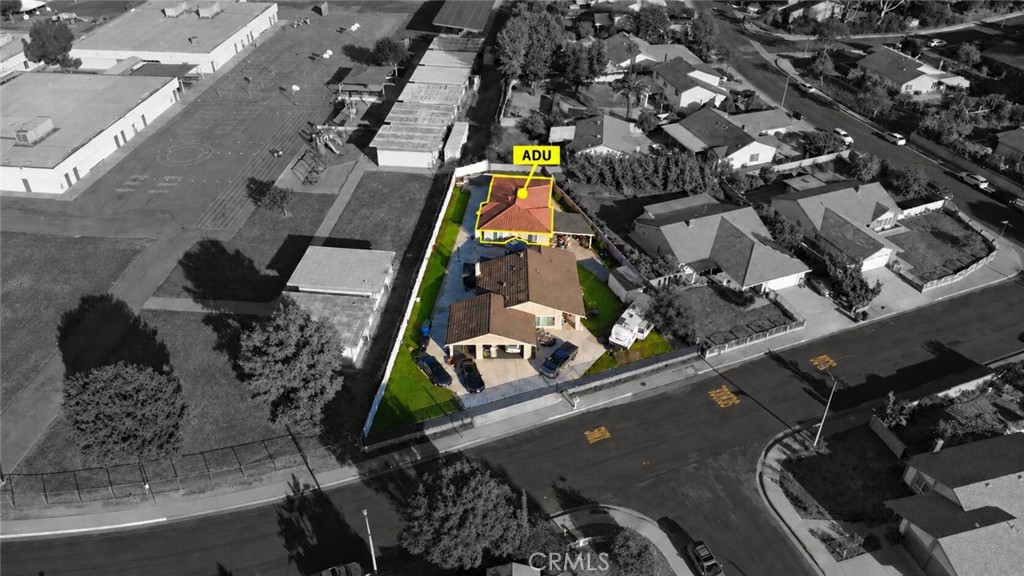 2020 Arcdale Property Photo 2