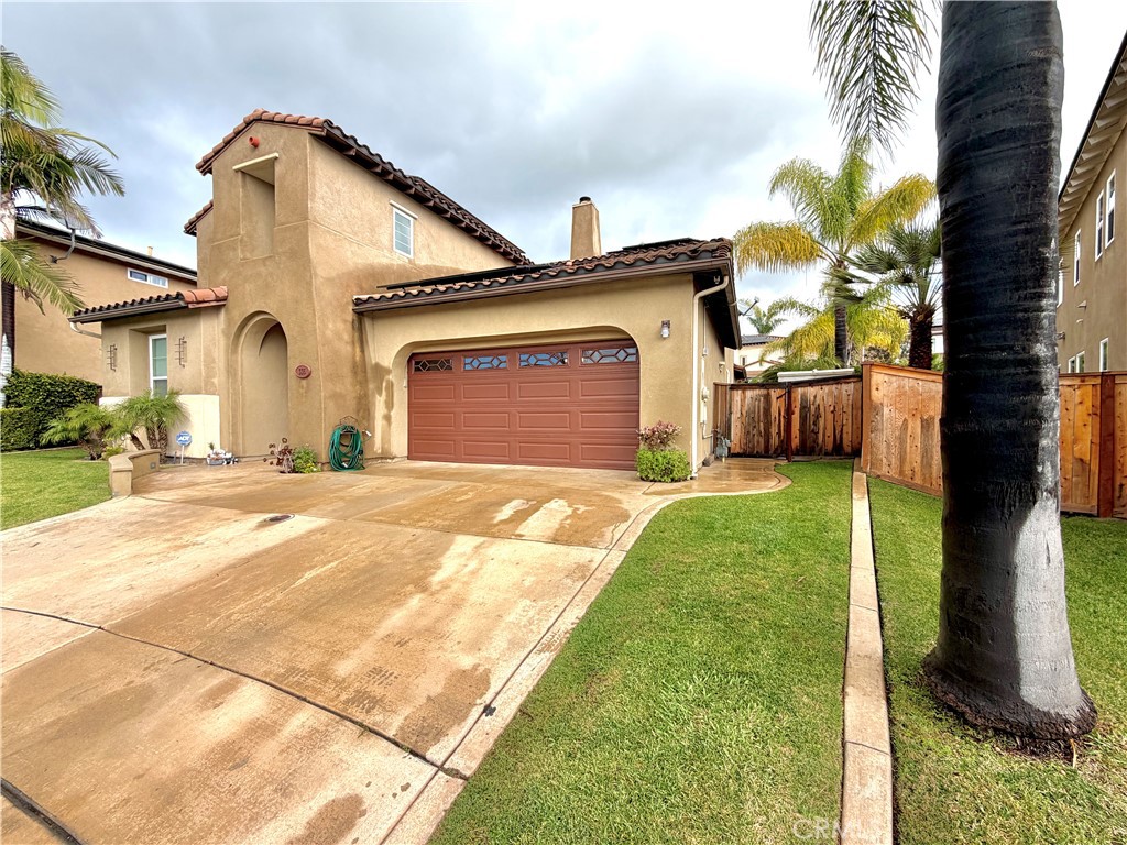 335 Plaza Toluca Property Photo 1