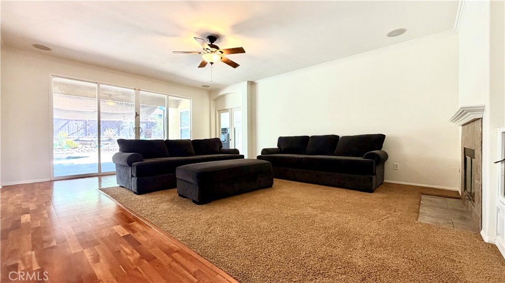 335 Plaza Toluca Property Photo 6